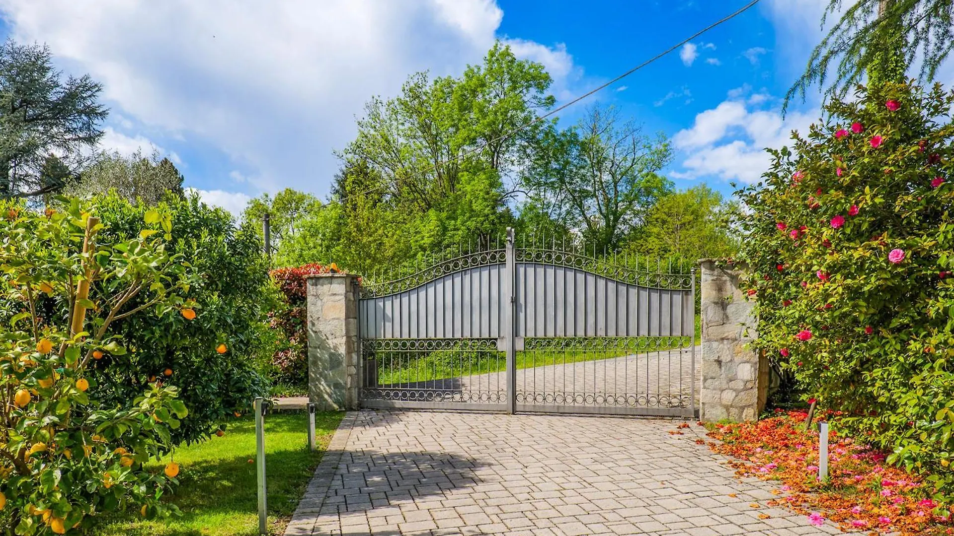 Villa Mavica Monvalle İtalya