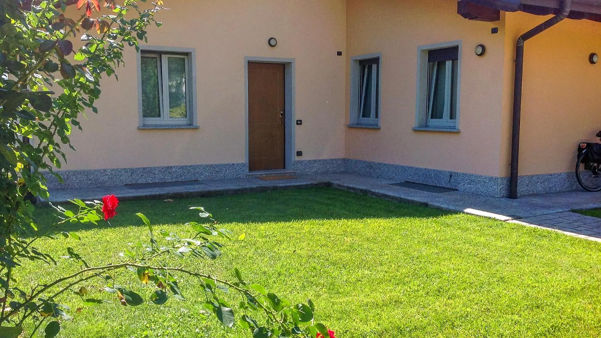 Villa Mavica Monvalle İtalya