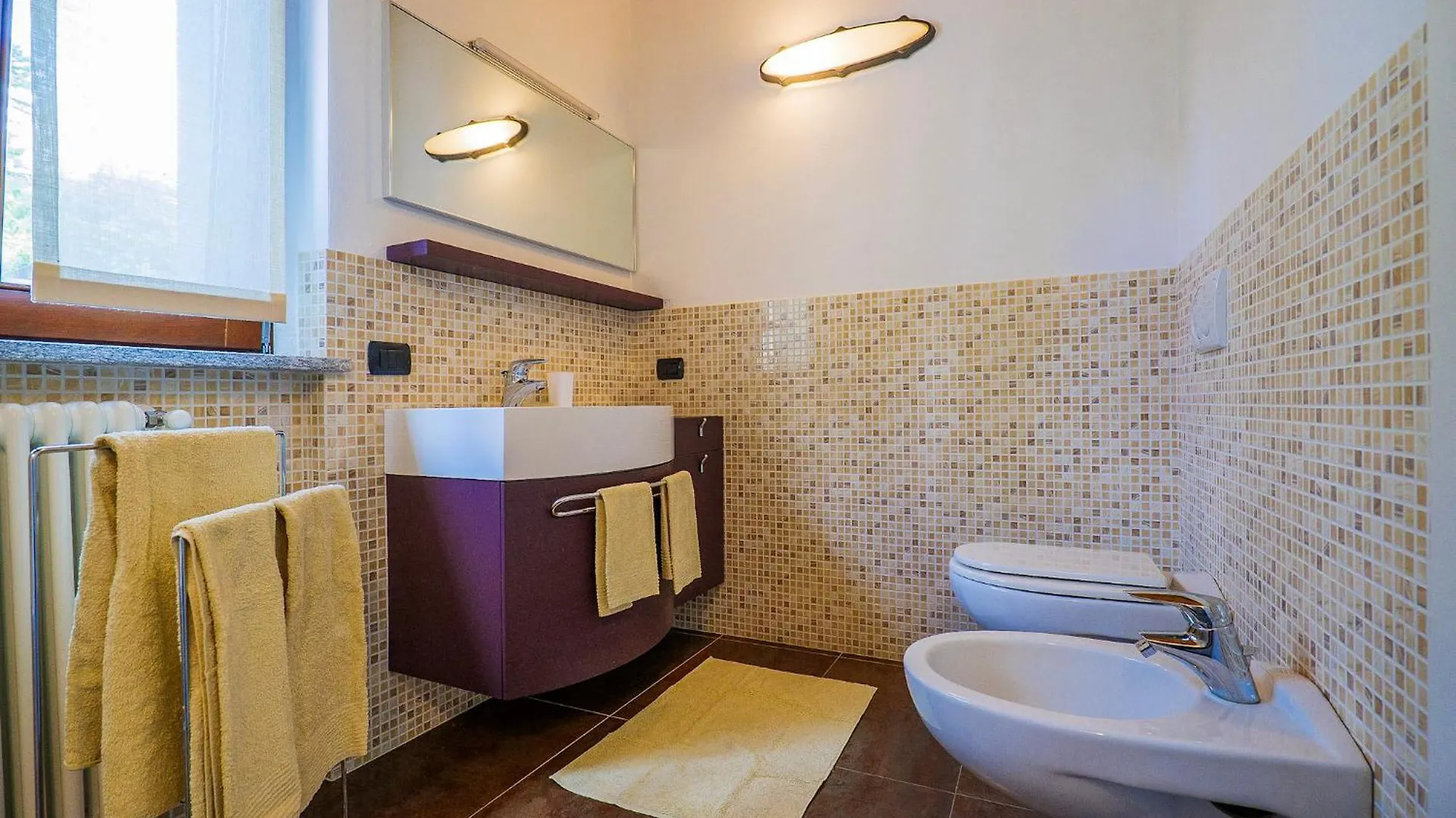 Villa Mavica Monvalle Tatil Evi